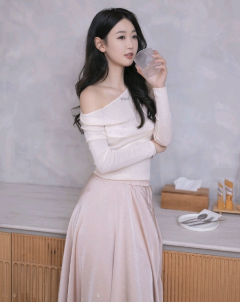  人妻饥渴偷公乱中文字幕