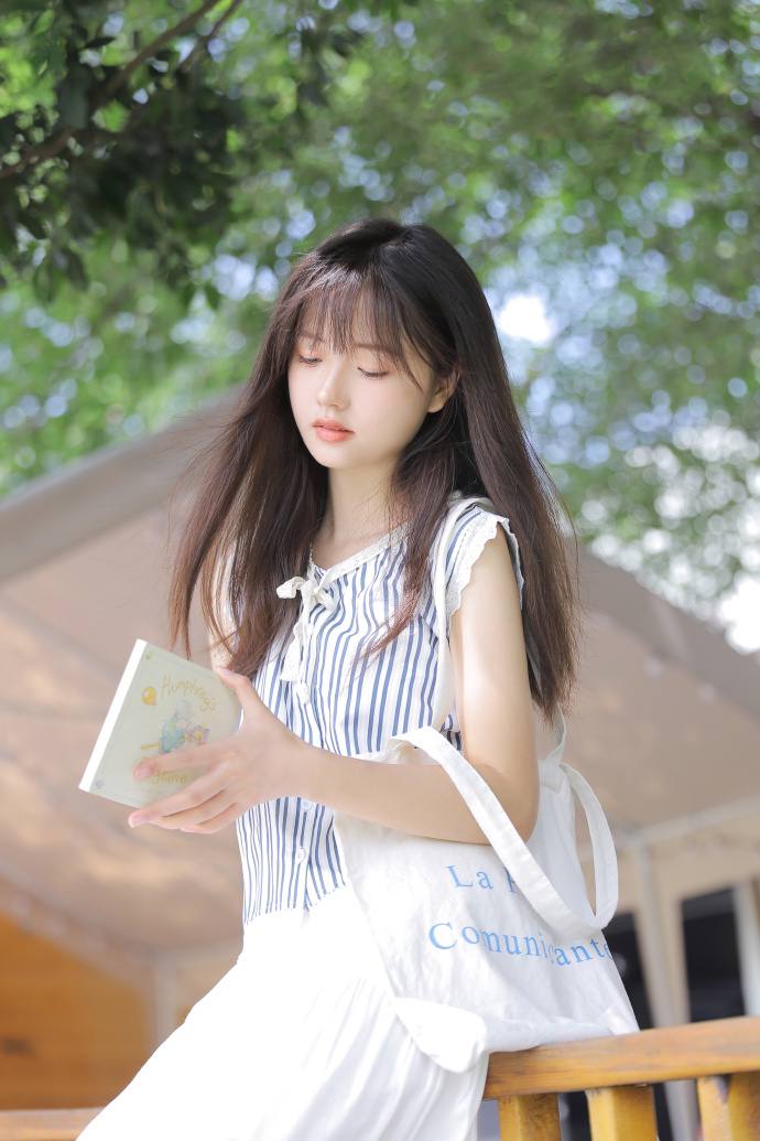 国产无遮挡又黄又爽免费网站,国产极品粉嫩福利姬萌白酱,国产内射老熟女AAAA,公交车上扒开嫩J挺进去